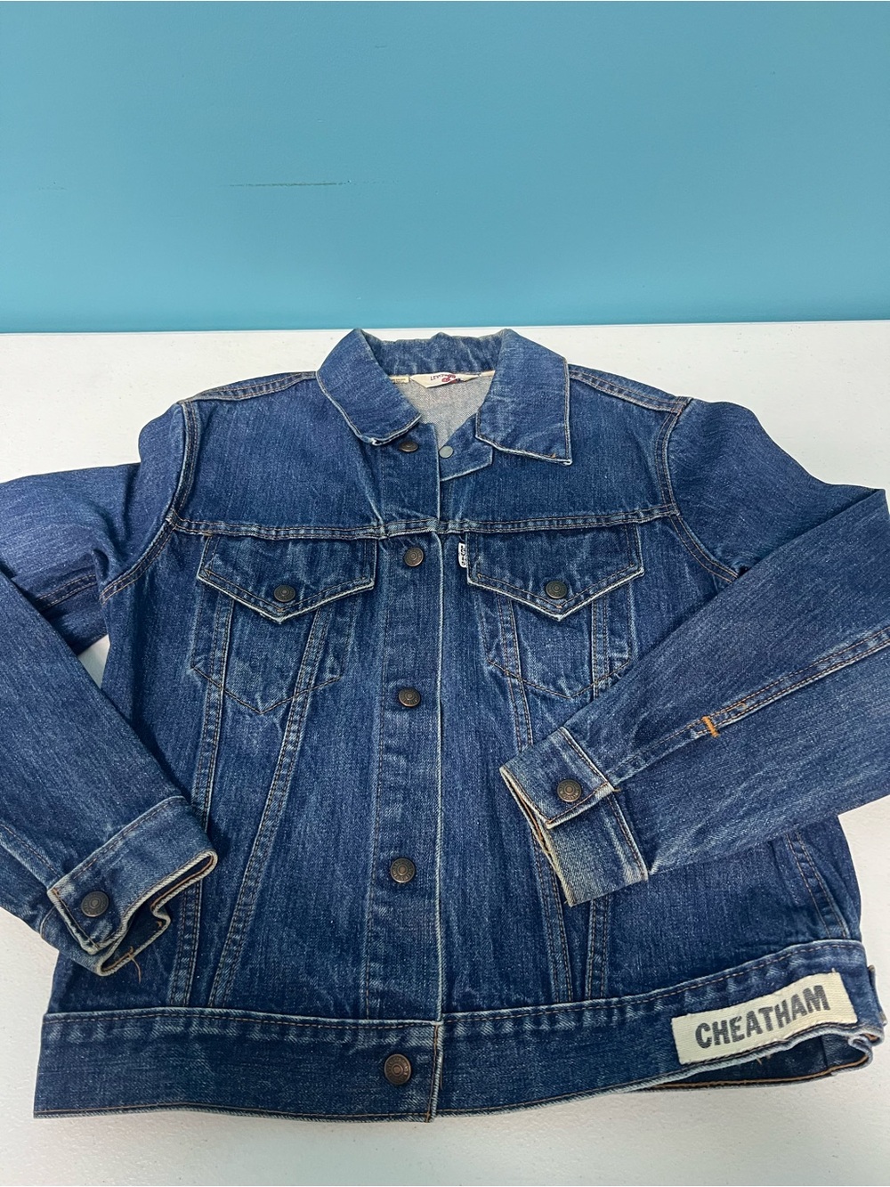 Vintage Levi's Jean jacket from the late 60s early 70s. Large. Great condition.